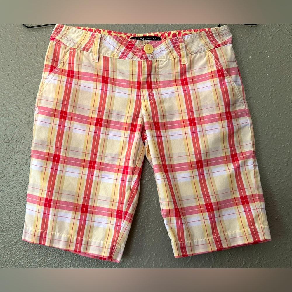 Women's Size 1 Volcom Pink and Yellow Plaid Bermuda Shorts